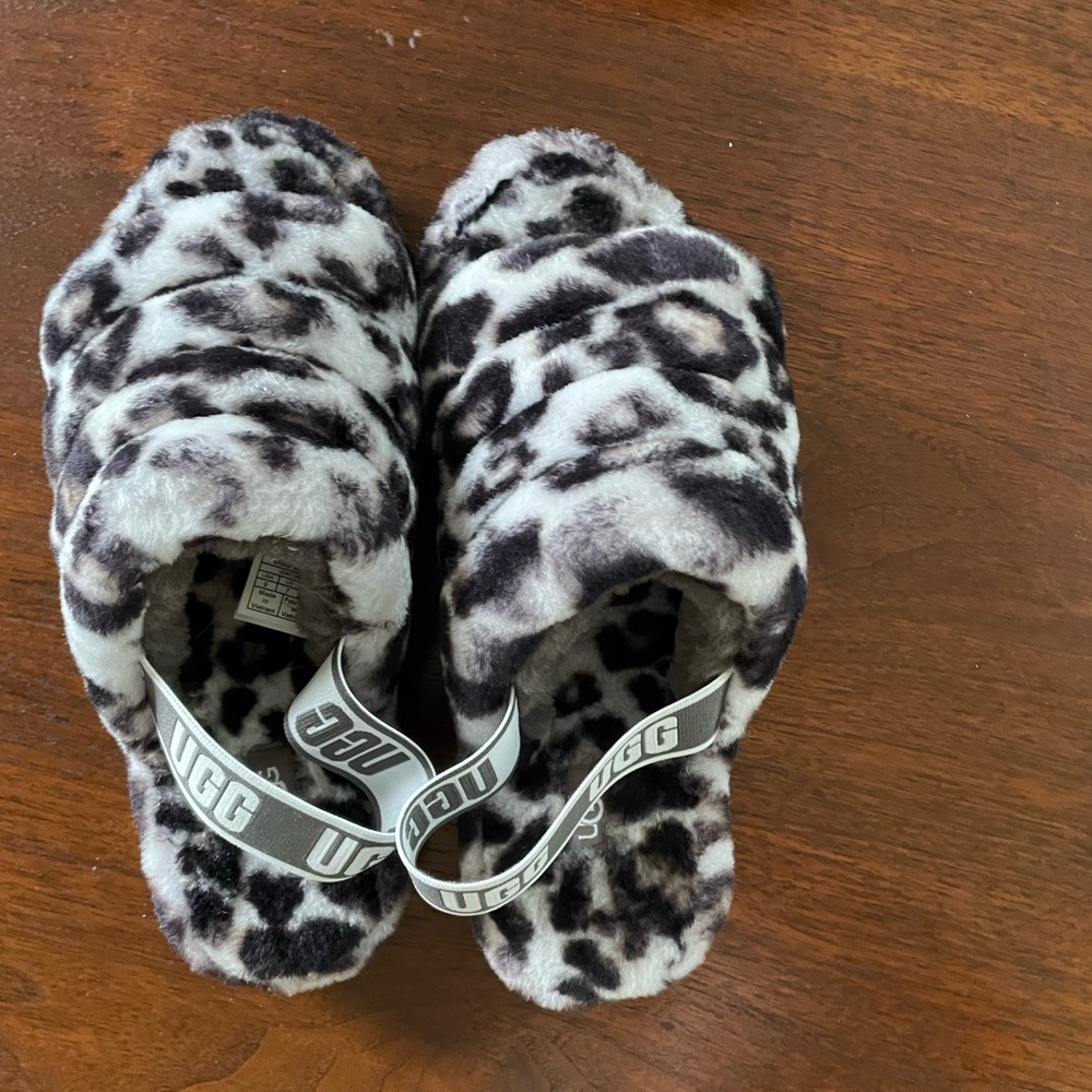 UGG fluff yeah slide leopard print slippers. Size 9. Brand new.